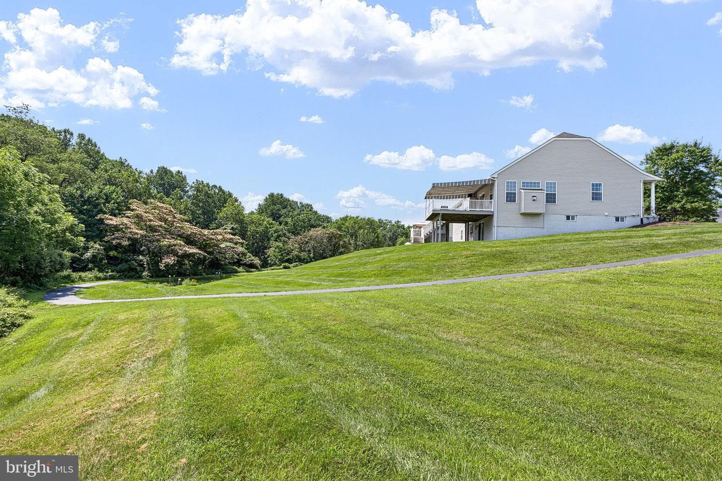 423 Westview Drive photo 32