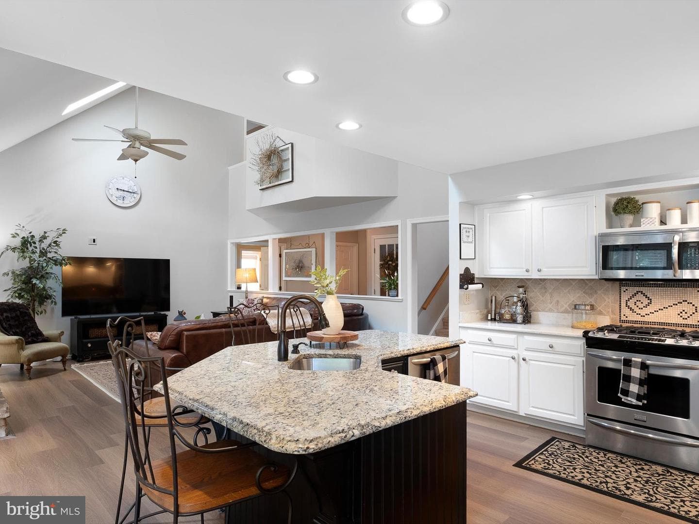 125 Hamilton Road photo 6