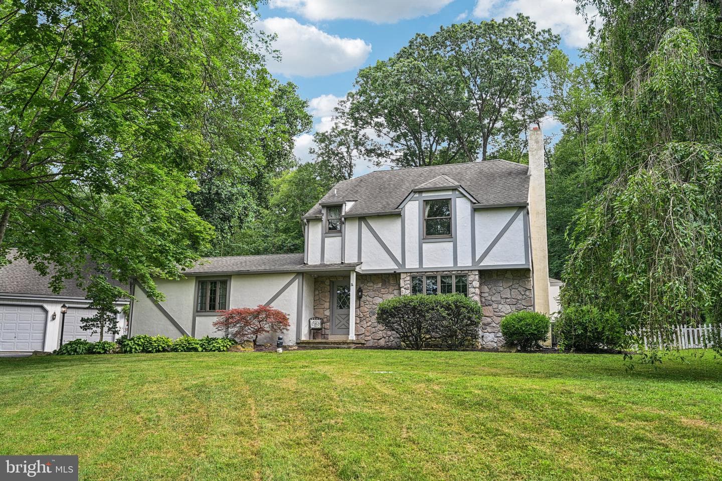 902 Mount Pleasant Road photo 3