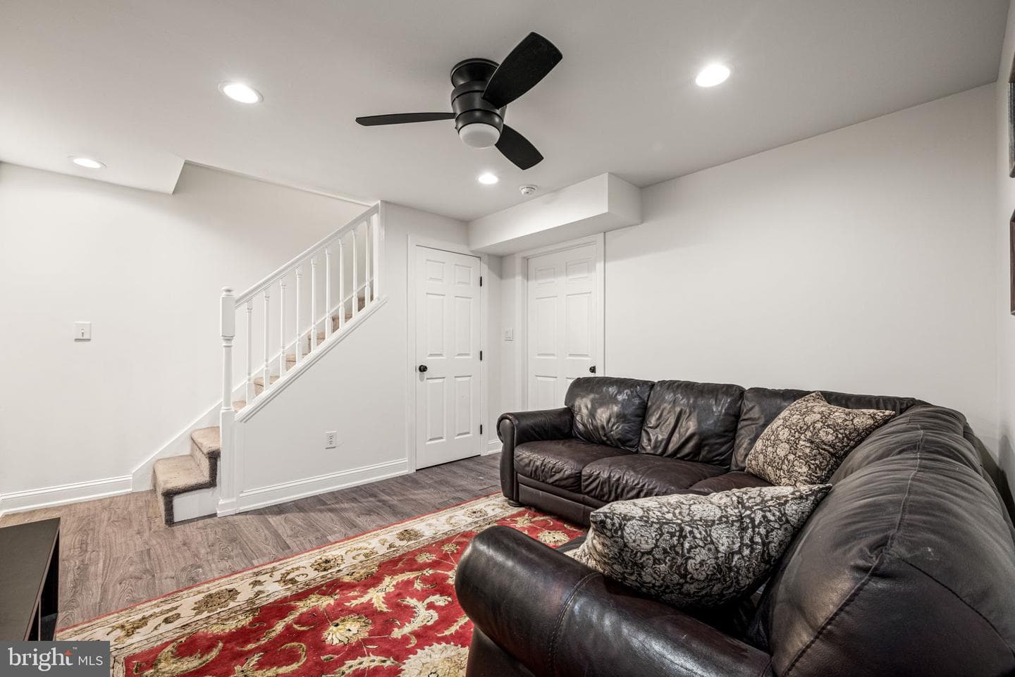 123 Nevin Drive photo 20