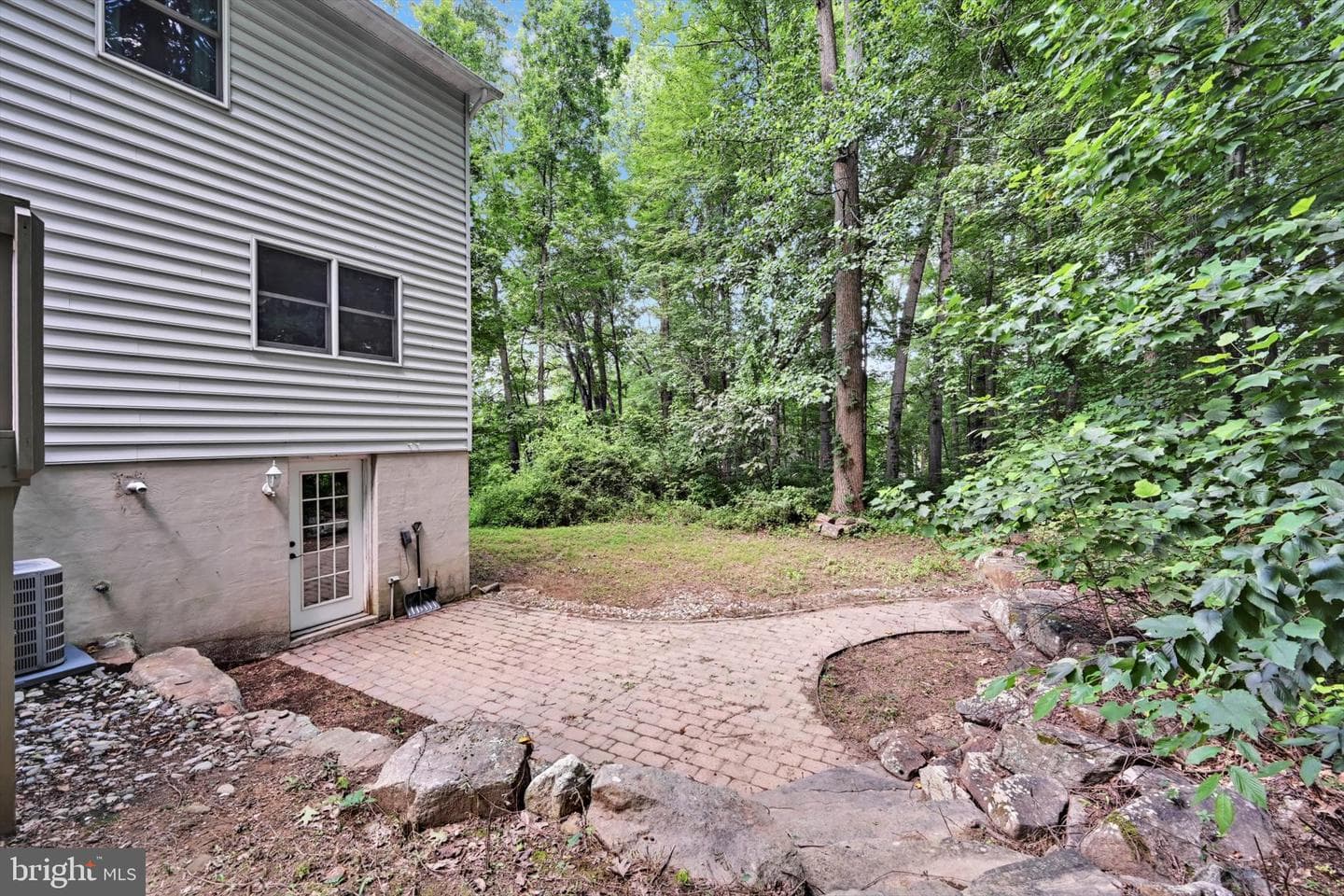 121 Lovell Lane photo 36