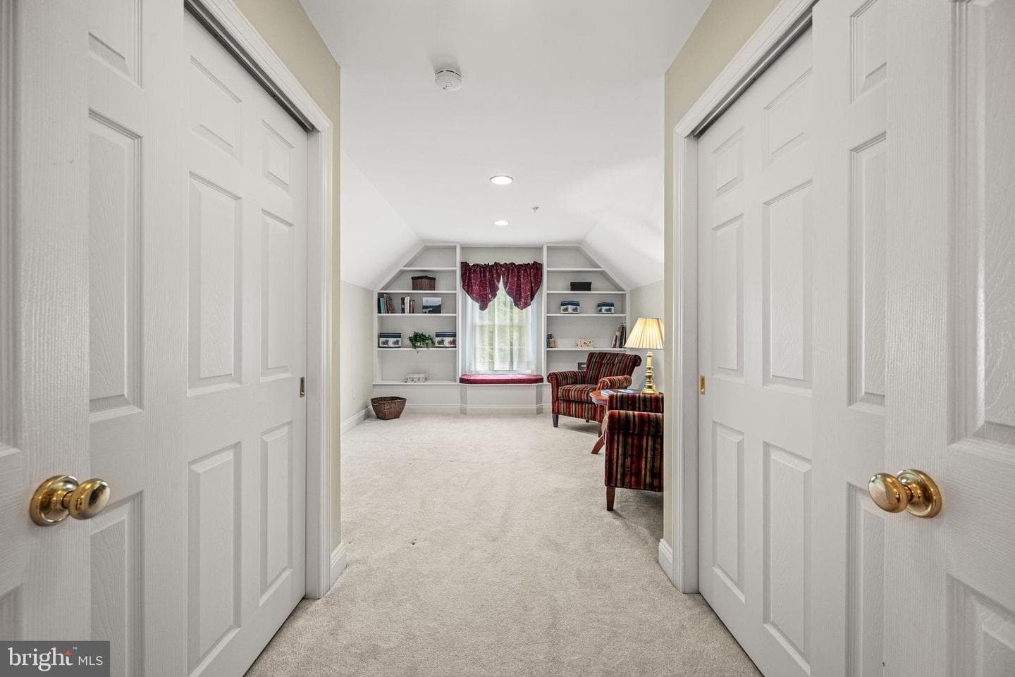929 Grandview Drive photo 29