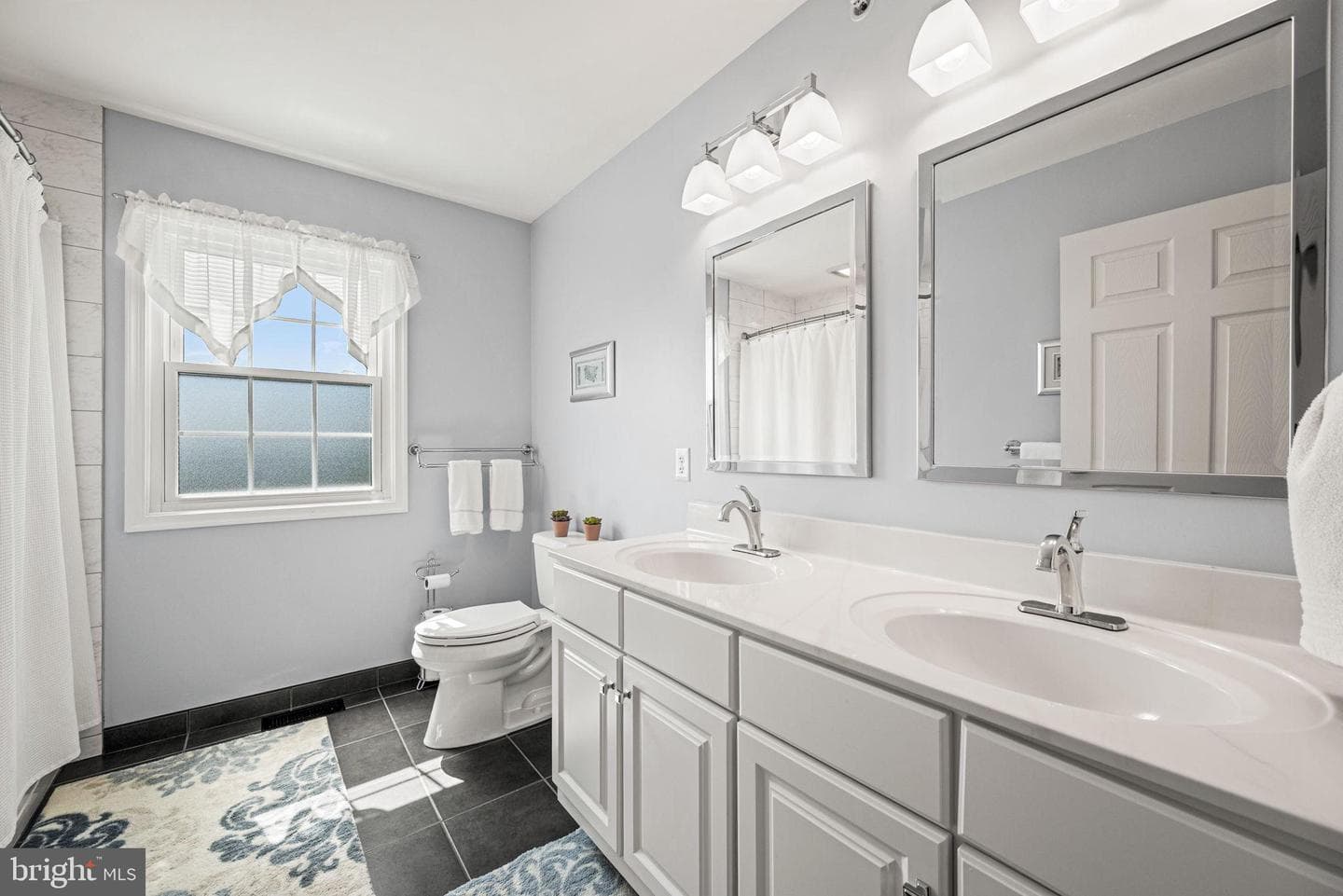 929 Grandview Drive photo 31
