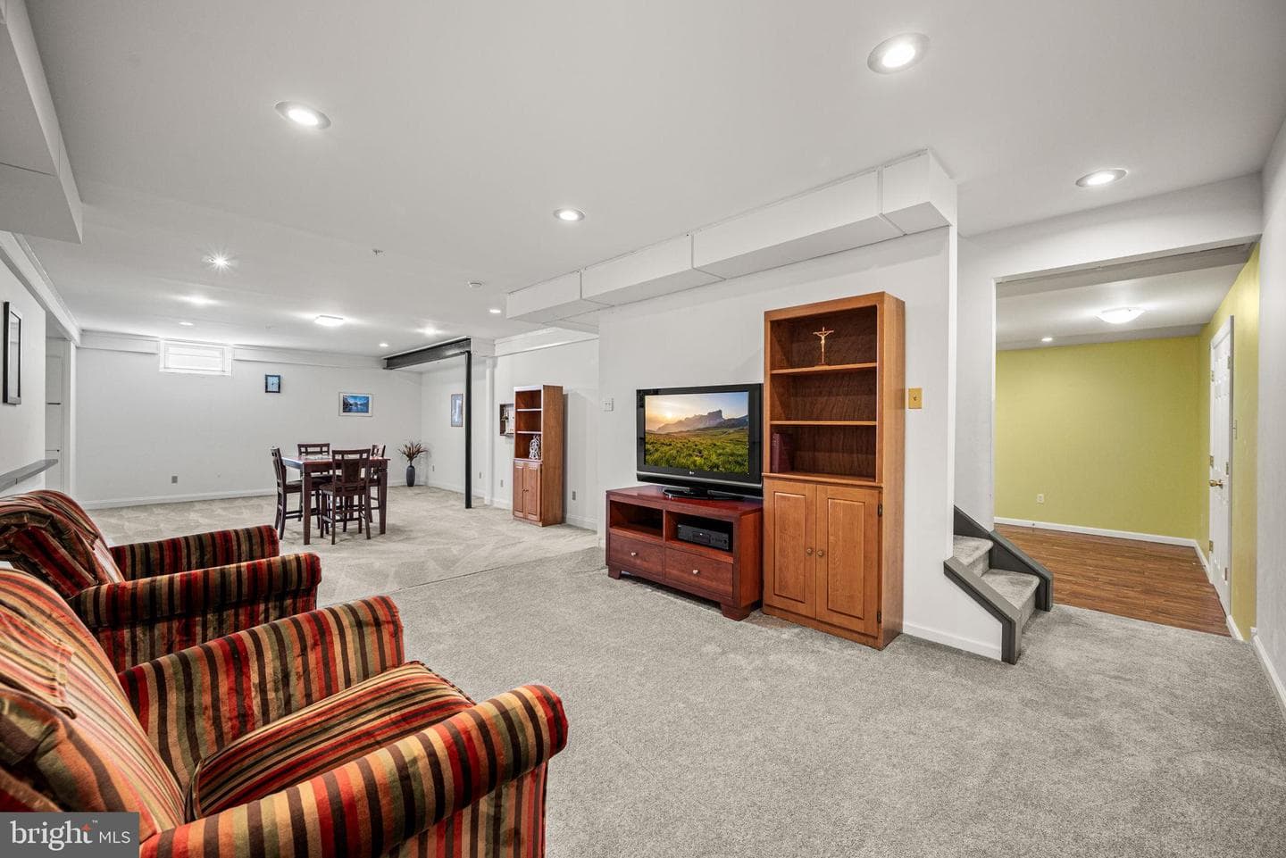 929 Grandview Drive photo 42