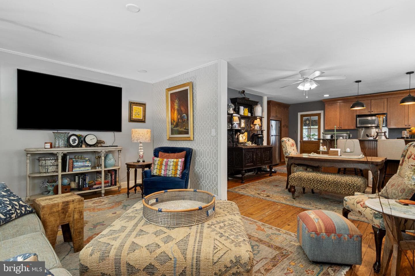 831 Taylor Street photo 8