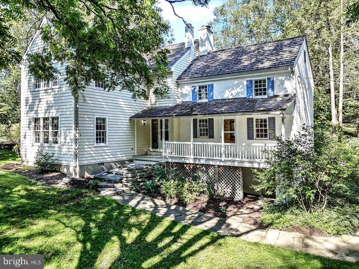 72 E Highland Road photo 1