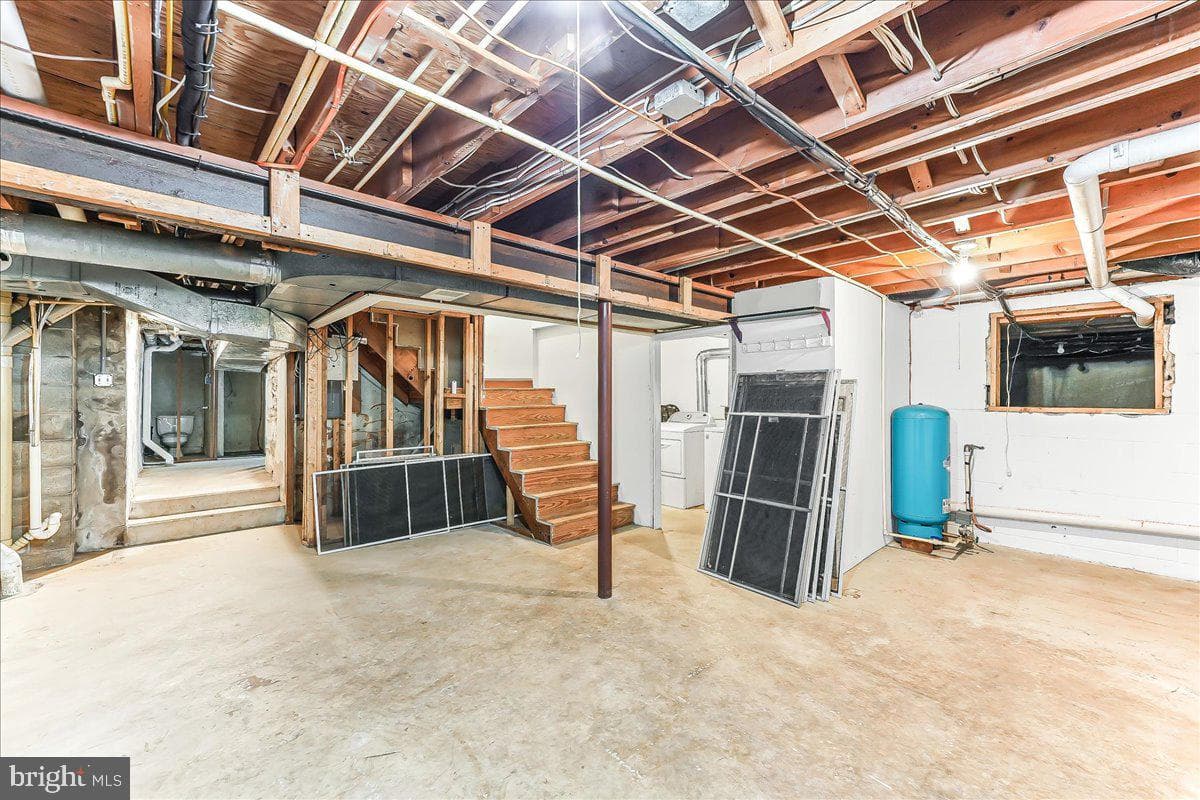 72 E Highland Road photo 28