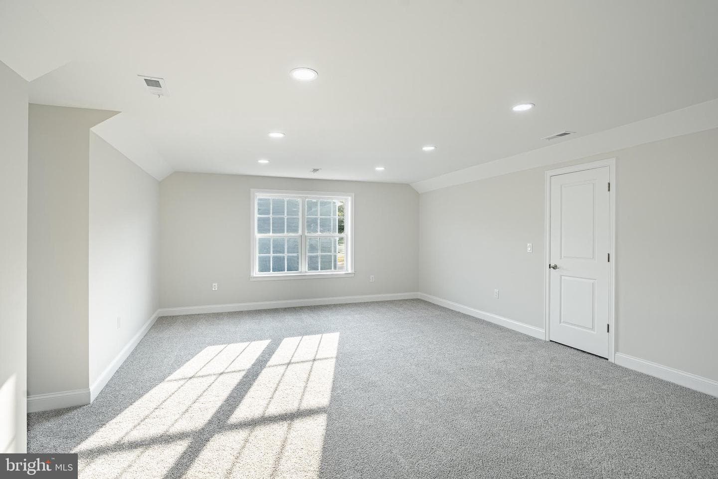 253 Reid Road photo 17