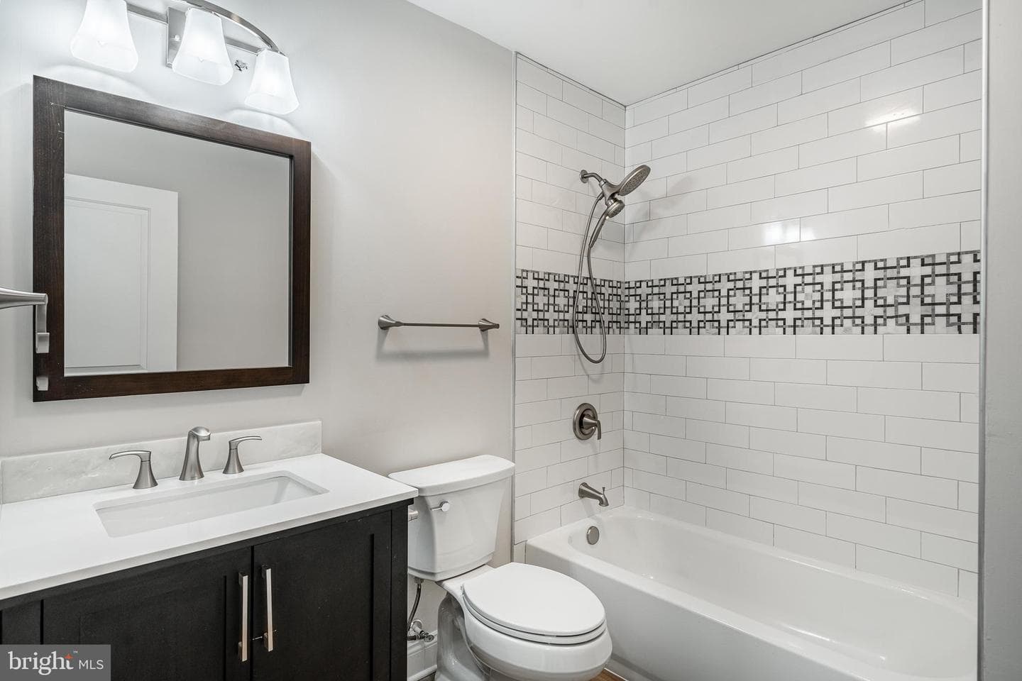 253 Reid Road photo 18
