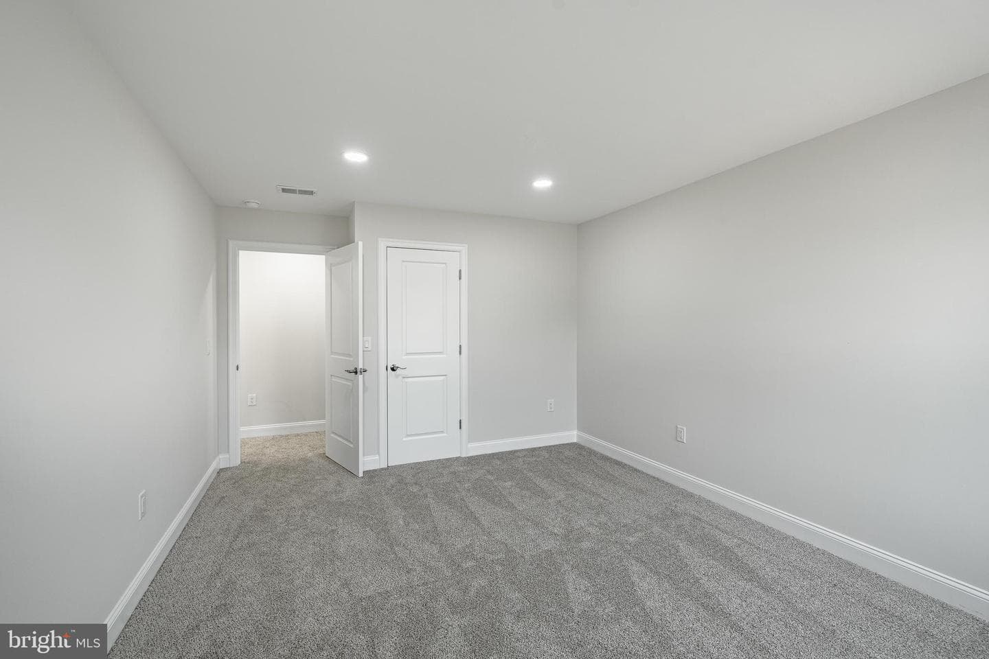 253 Reid Road photo 57