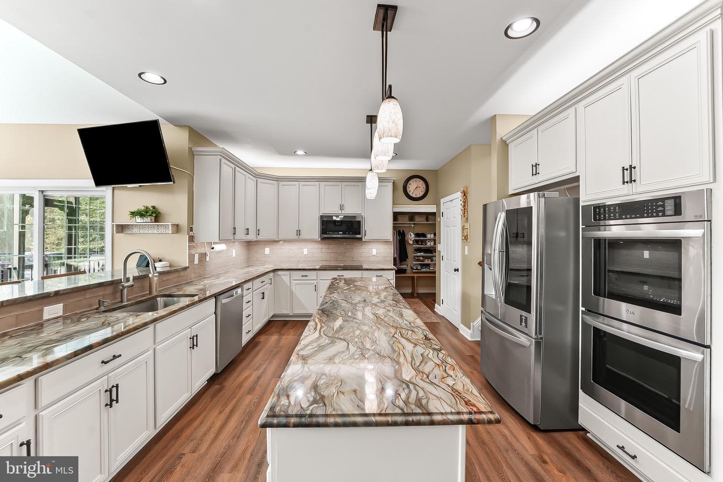 207 Honey Locust Drive photo 17