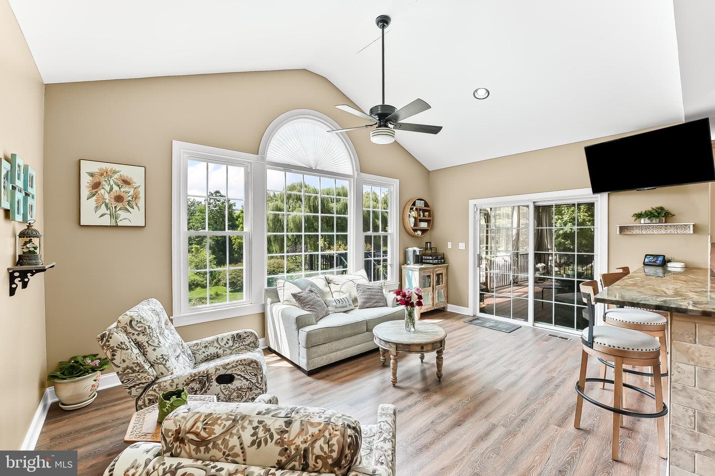 207 Honey Locust Drive photo 21