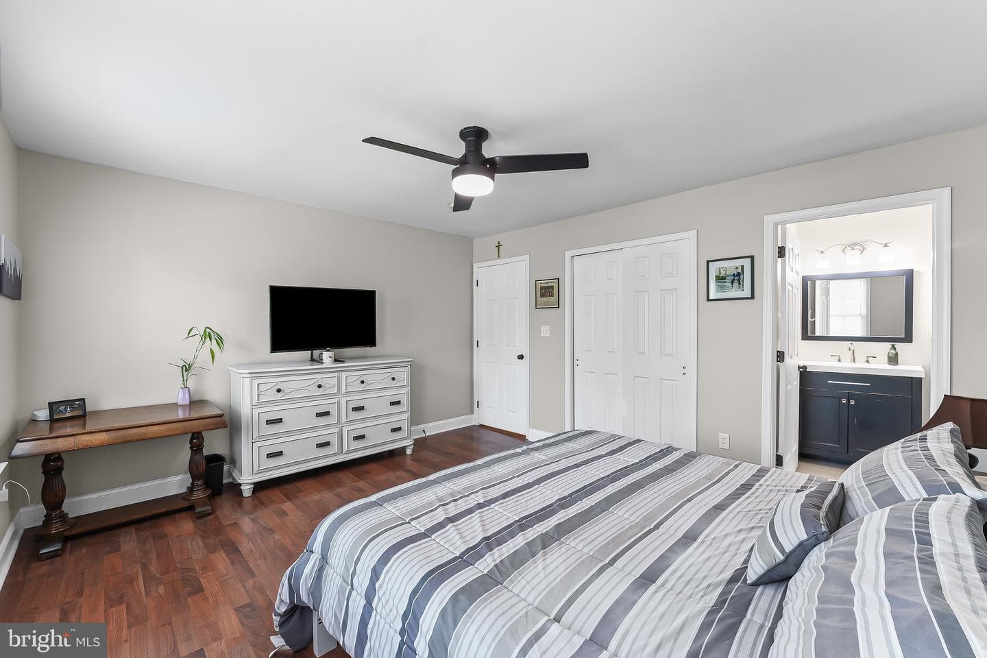 207 Honey Locust Drive photo 36