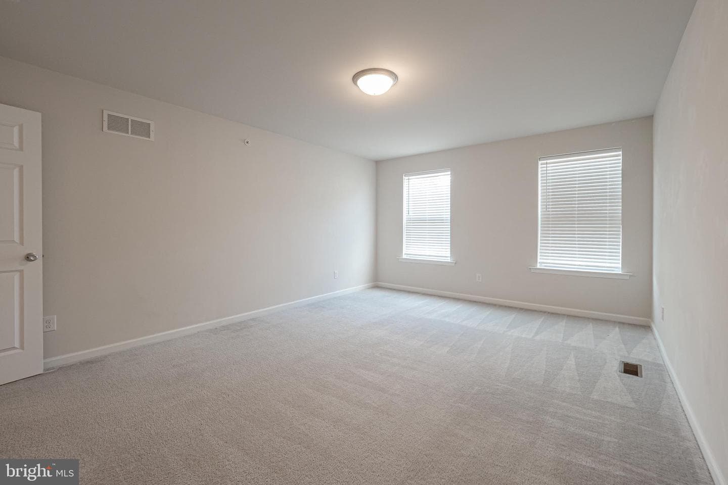 108 Bowery Lane photo 25
