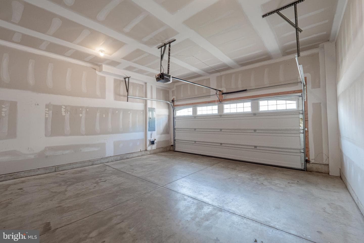 108 Bowery Lane photo 29