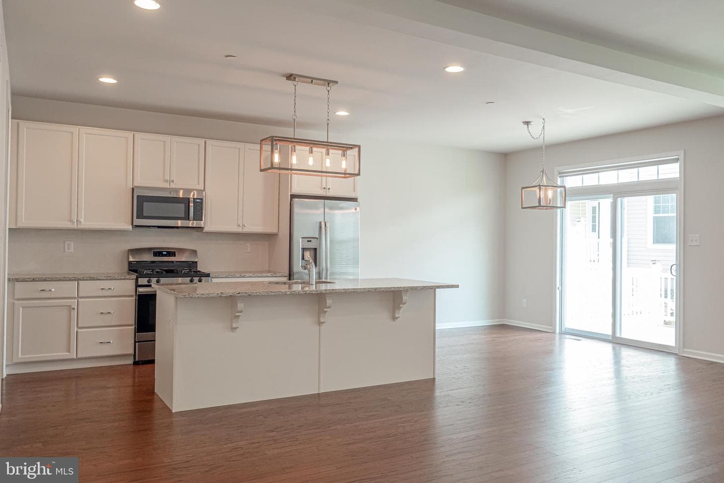 108 Bowery Lane photo 7
