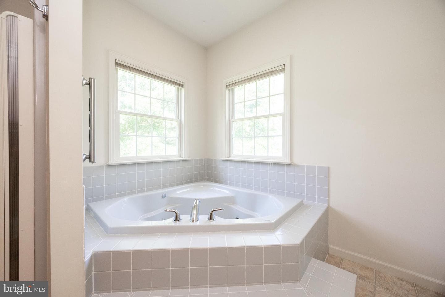 650 Cullen Road photo 28