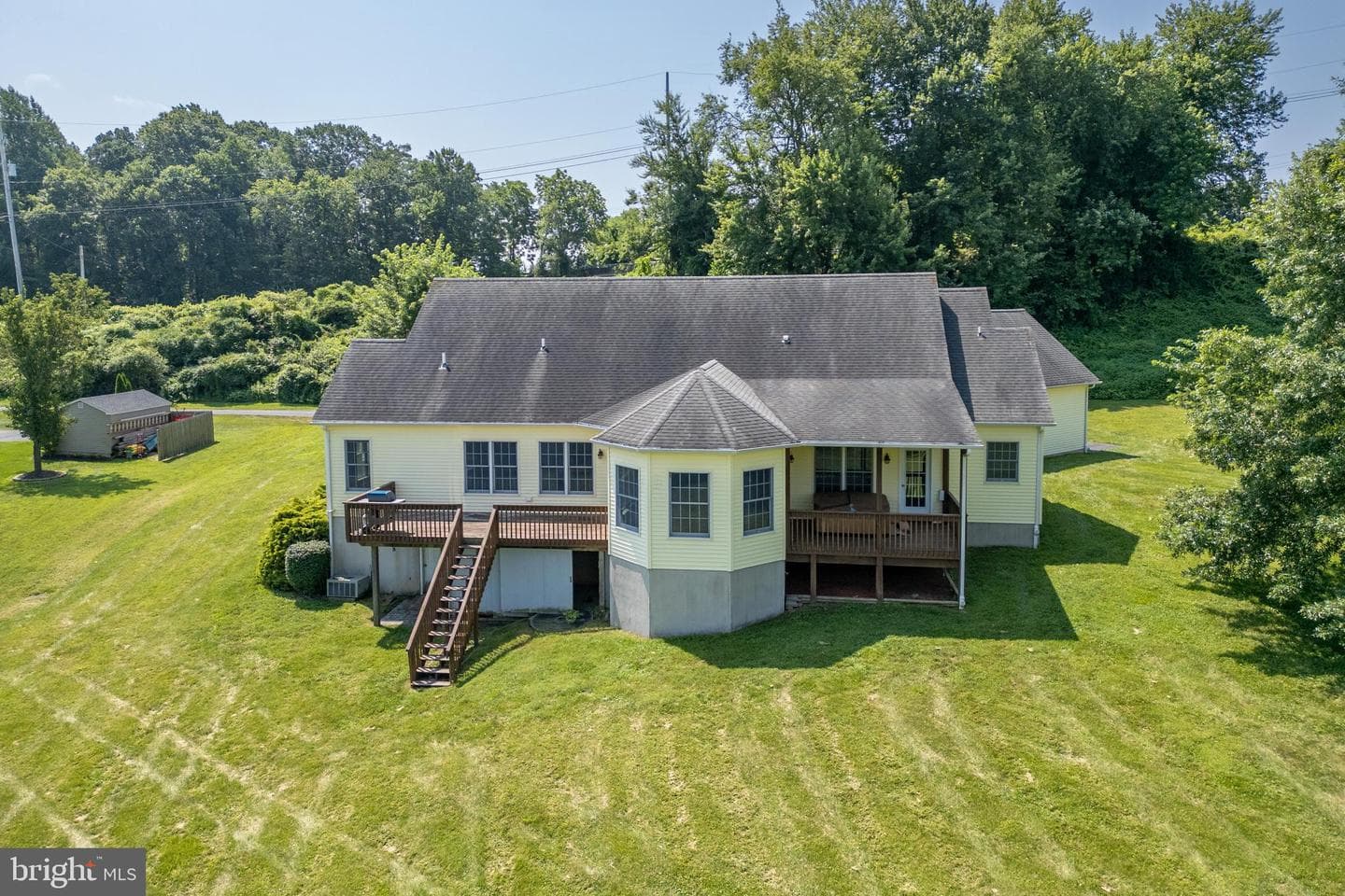 650 Cullen Road photo 4