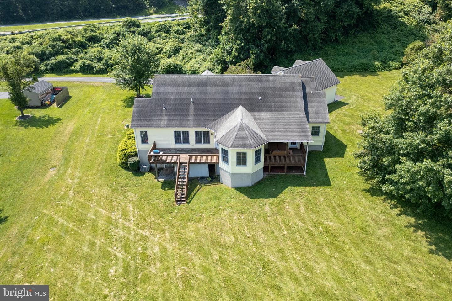 650 Cullen Road photo 9