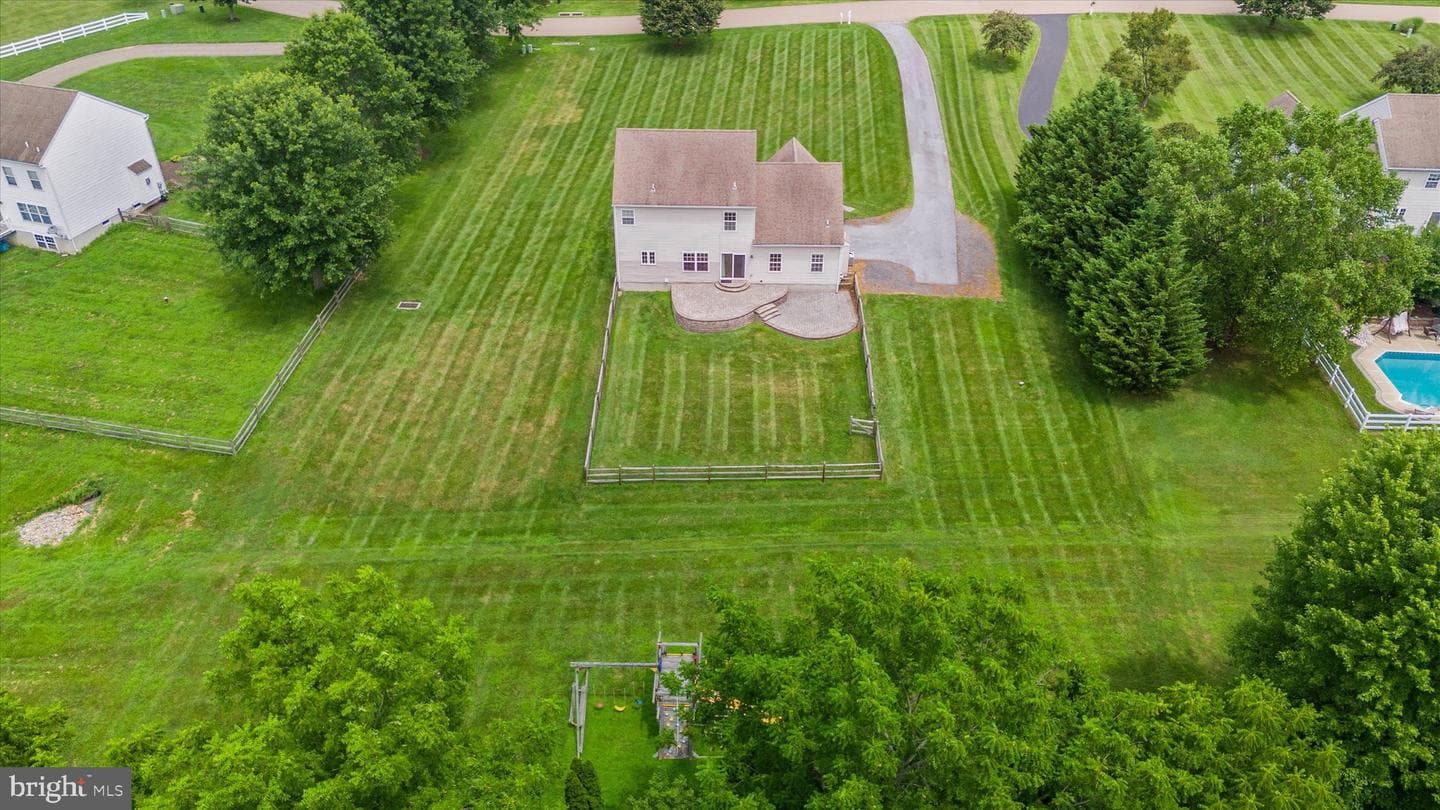 108 Blackburn Drive photo 47