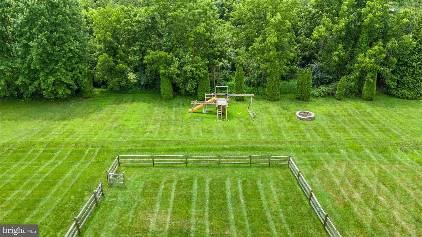 108 Blackburn Drive photo 50