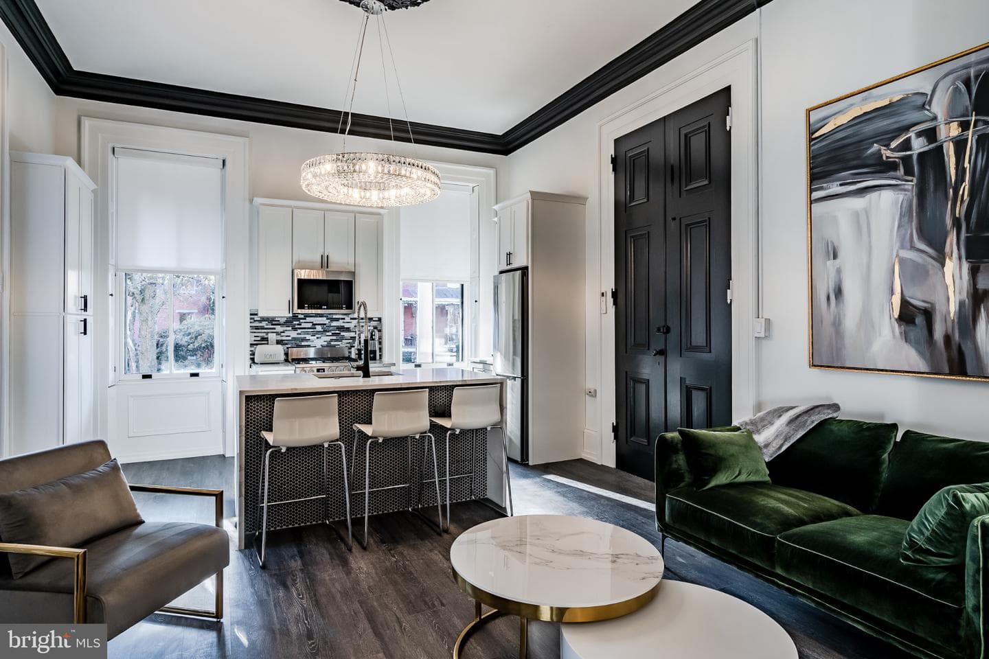 305 S Walnut Street photo 11