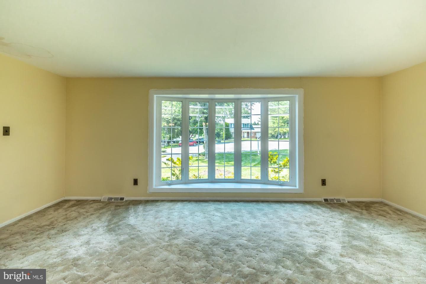 112 Glamorgan Court photo 12