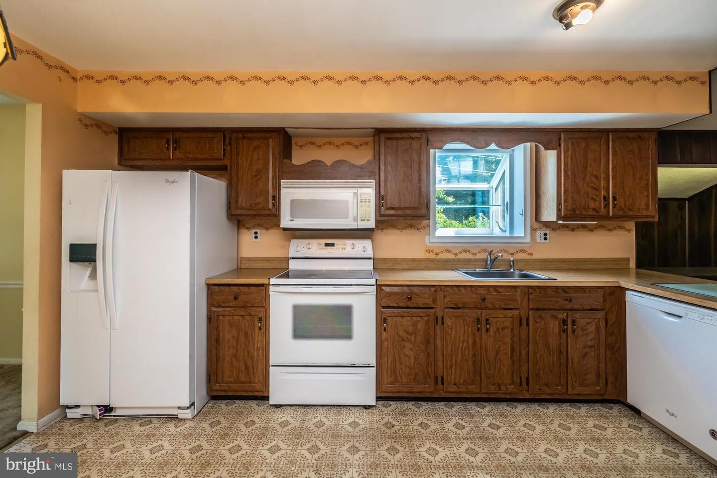 112 Glamorgan Court photo 18