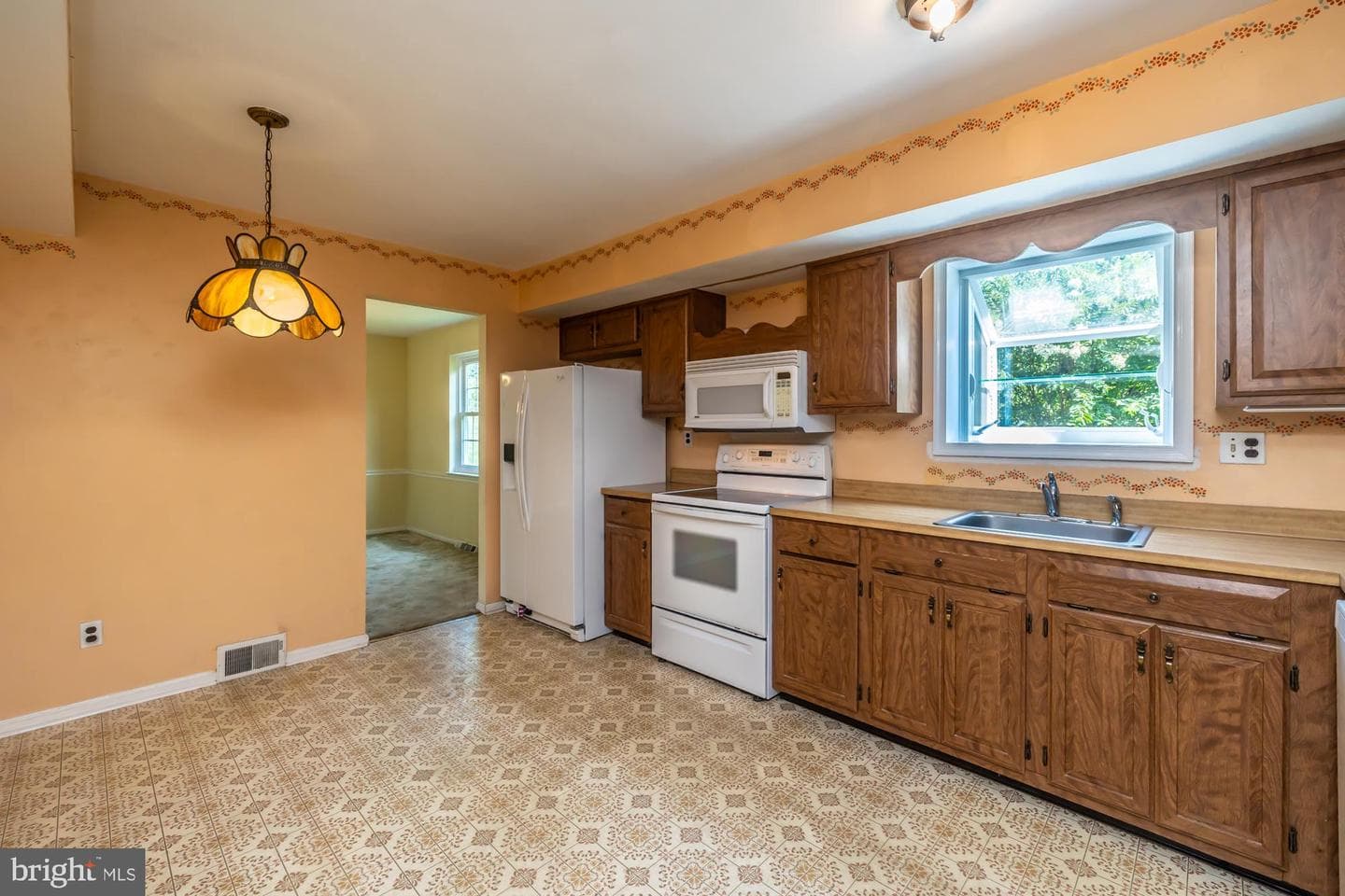 112 Glamorgan Court photo 19