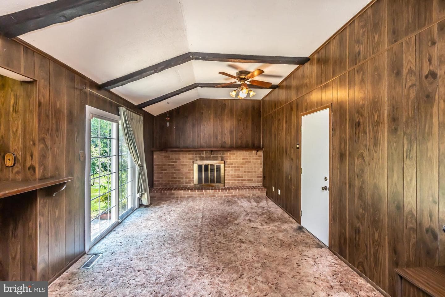 112 Glamorgan Court photo 22