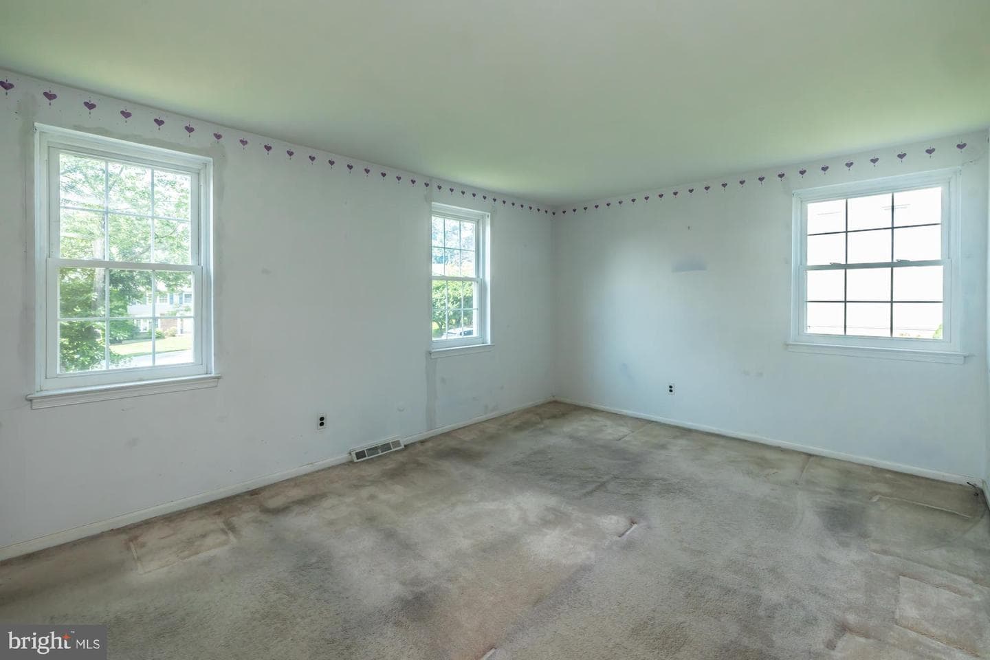 112 Glamorgan Court photo 26