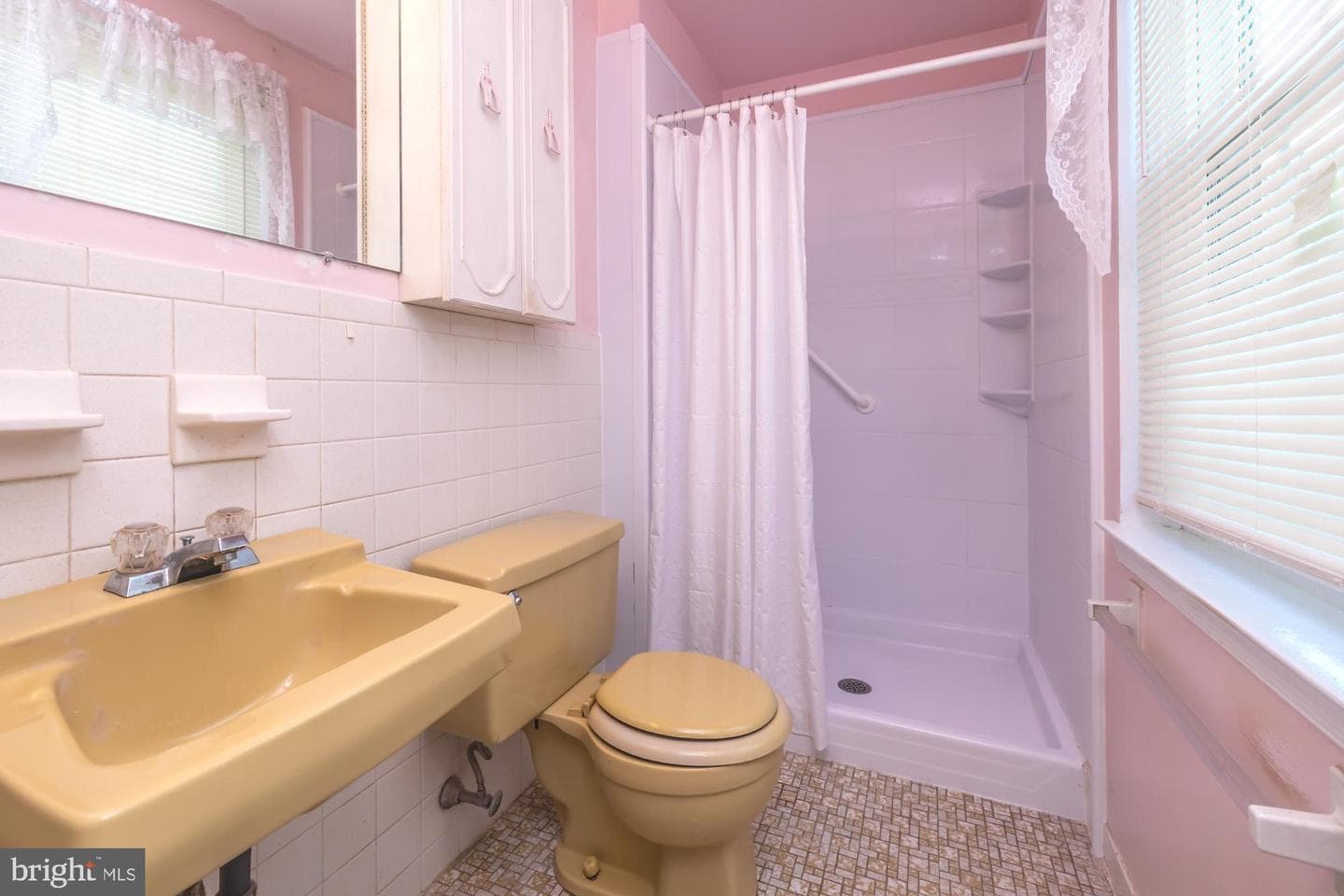 112 Glamorgan Court photo 29