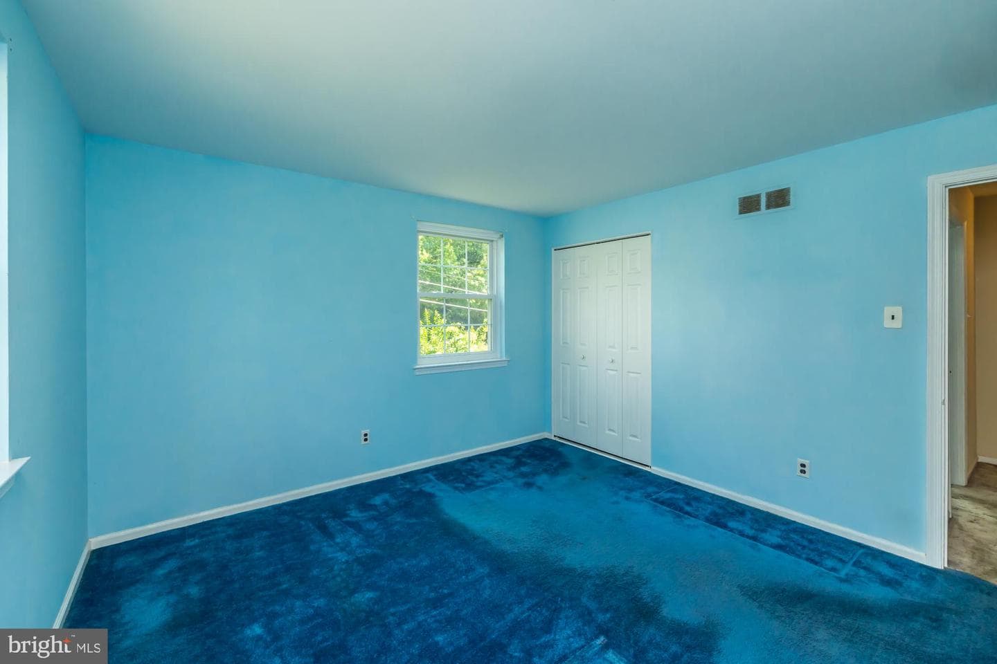112 Glamorgan Court photo 31