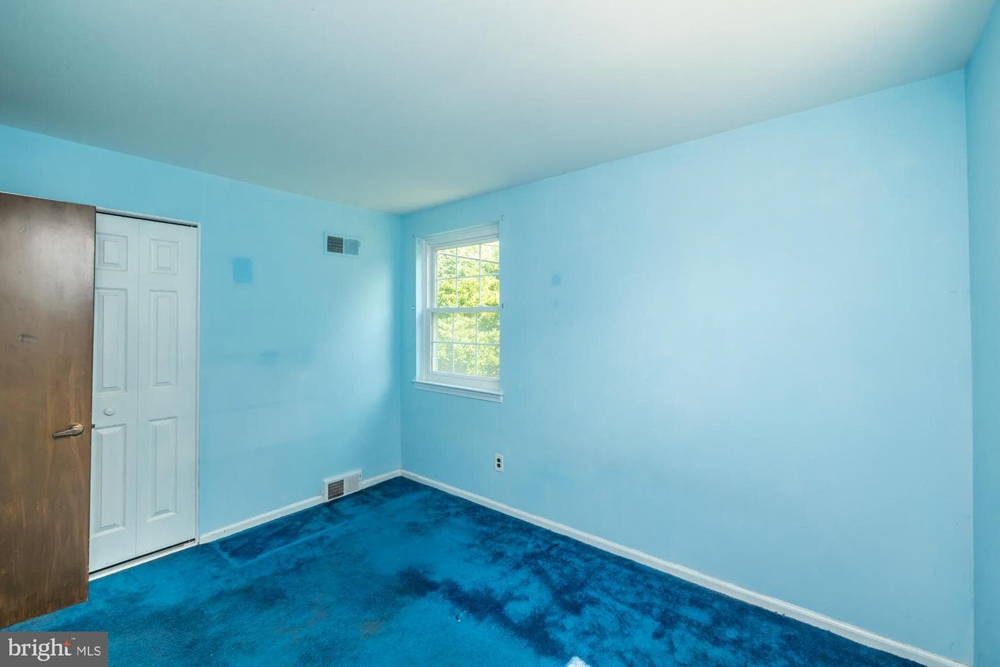 112 Glamorgan Court photo 34