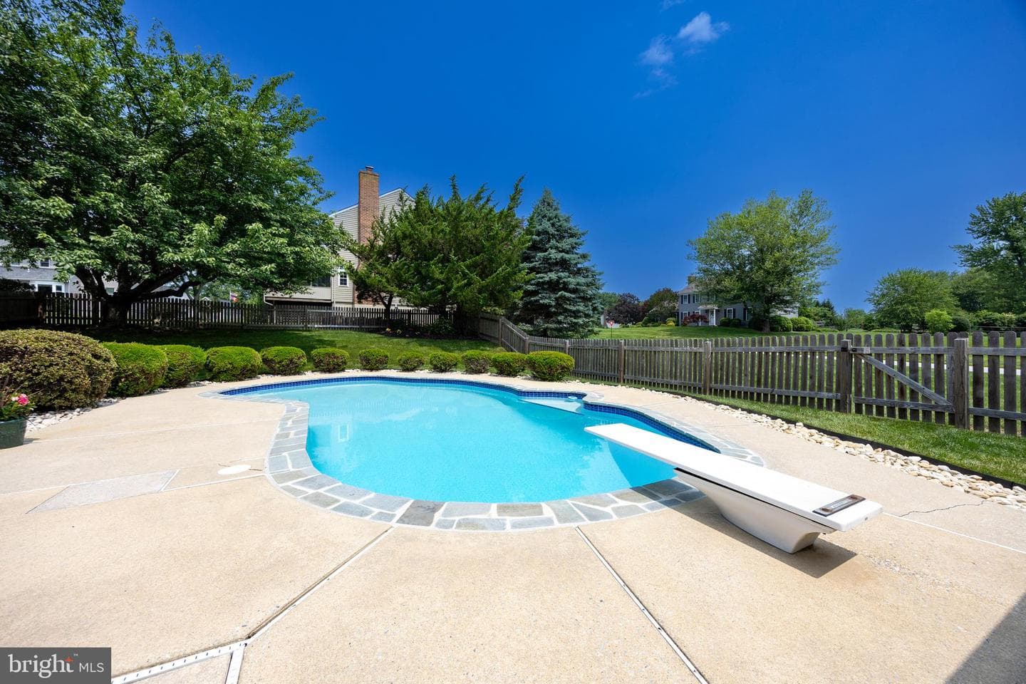 1163 Fielding Drive photo 4