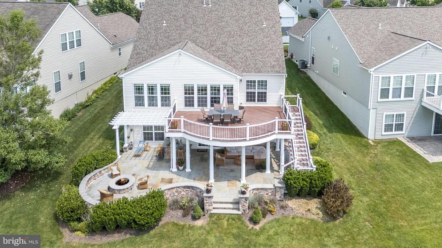 436 Hallman Court photo 4