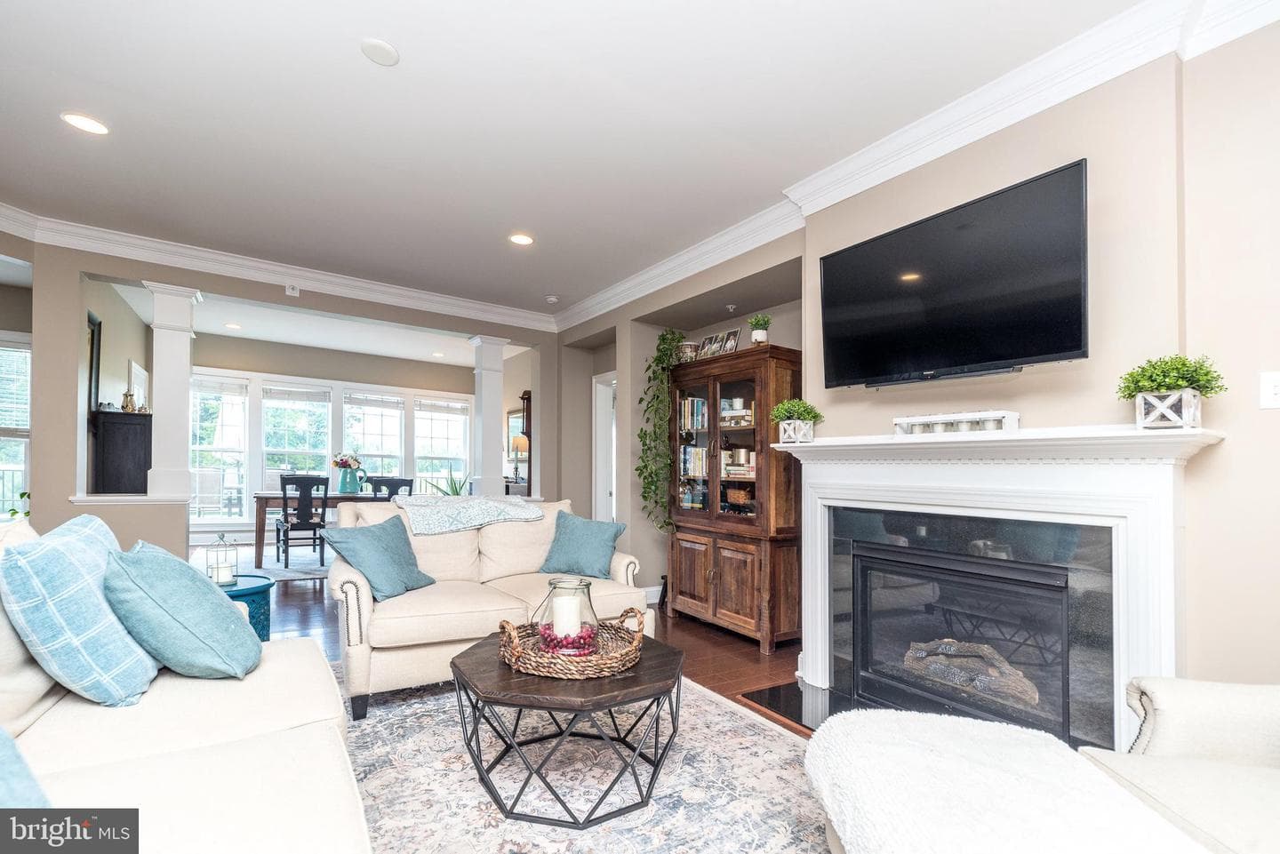 436 Hallman Court photo 6