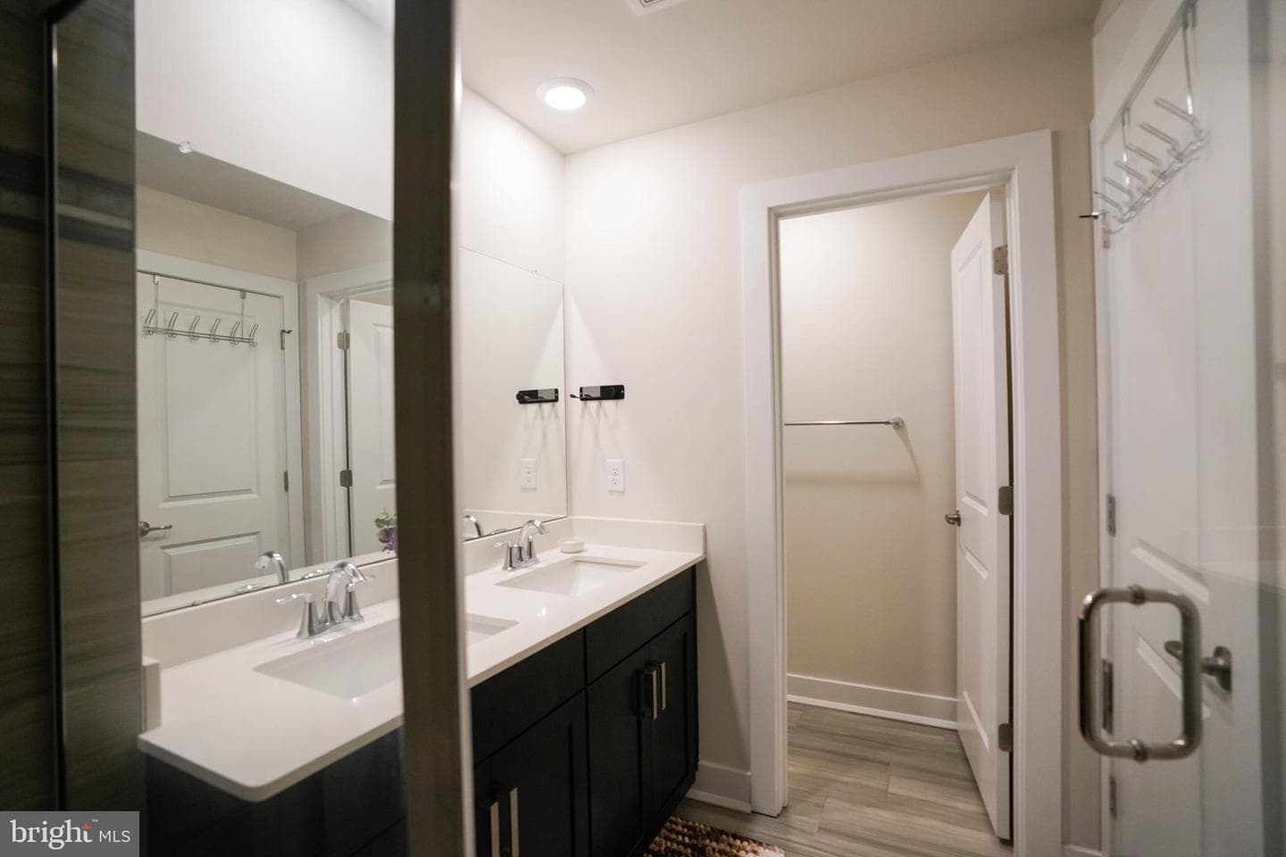 103 Livingston Lane photo 13