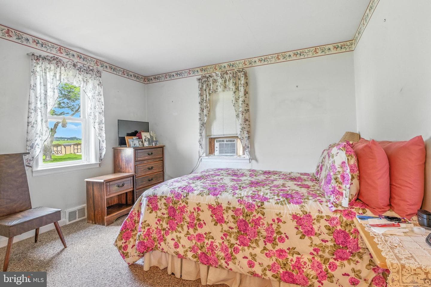 61 Lincoln Avenue photo 10