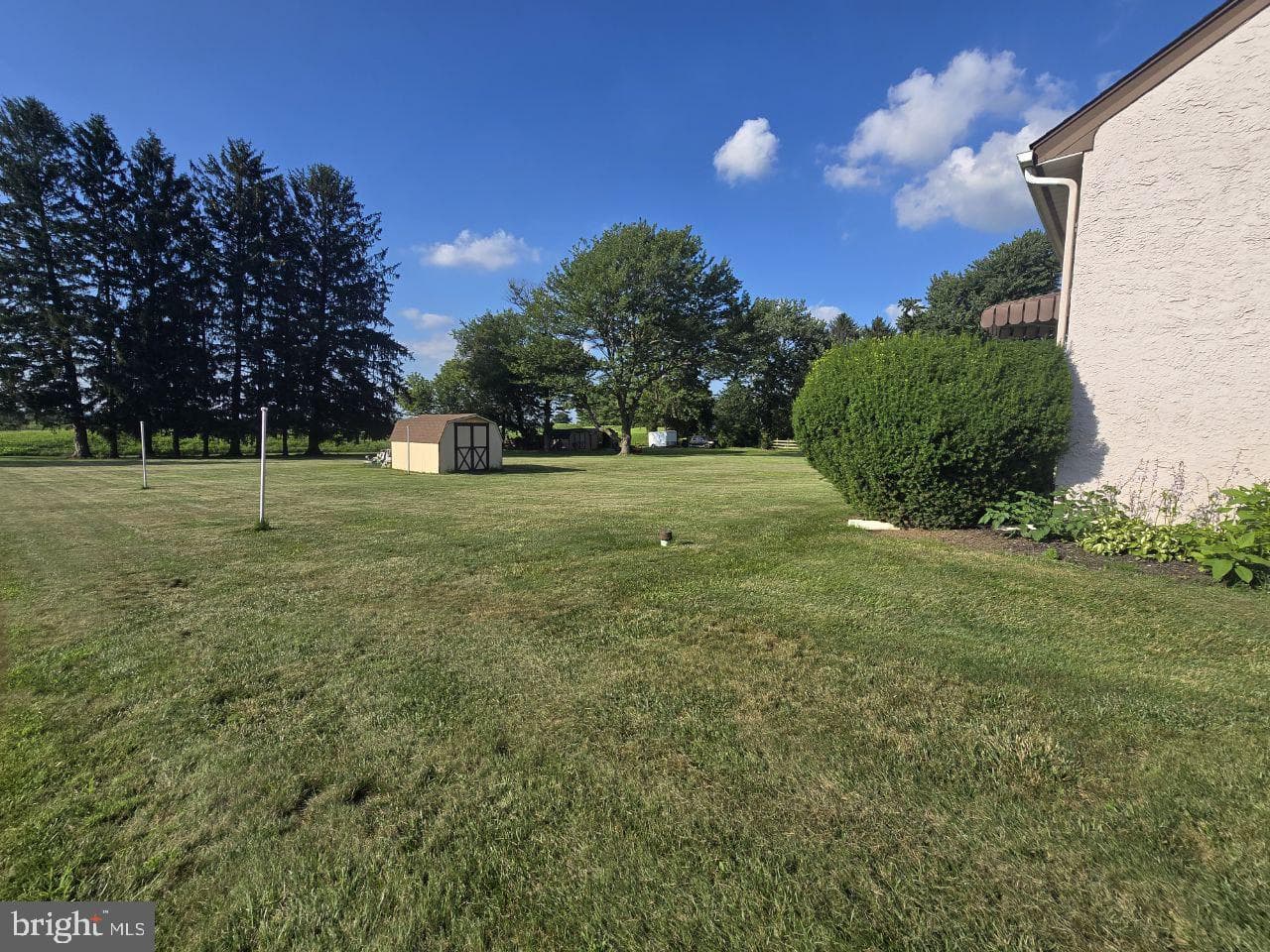 61 Lincoln Avenue photo 23