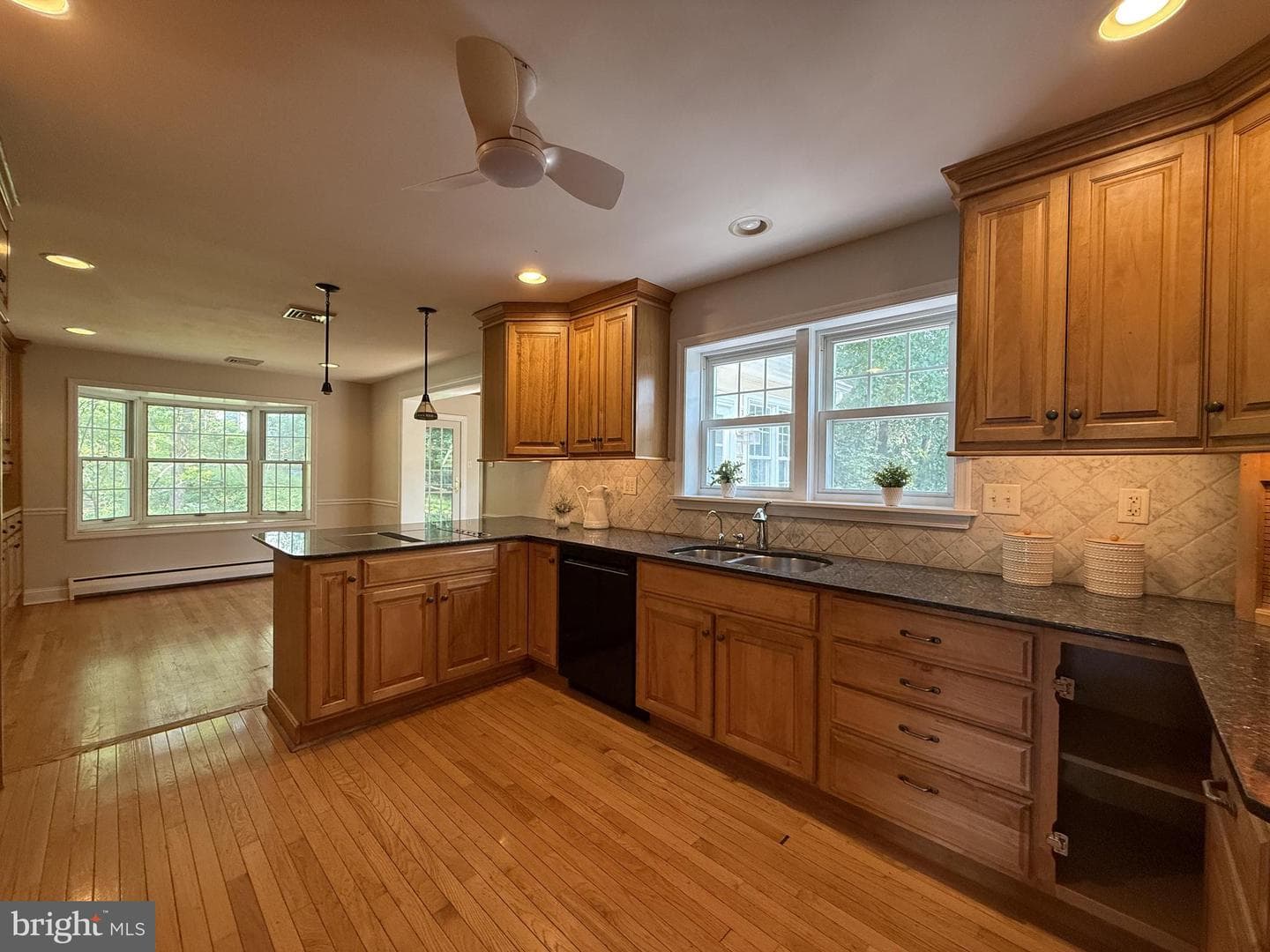 325 Greene Road photo 19