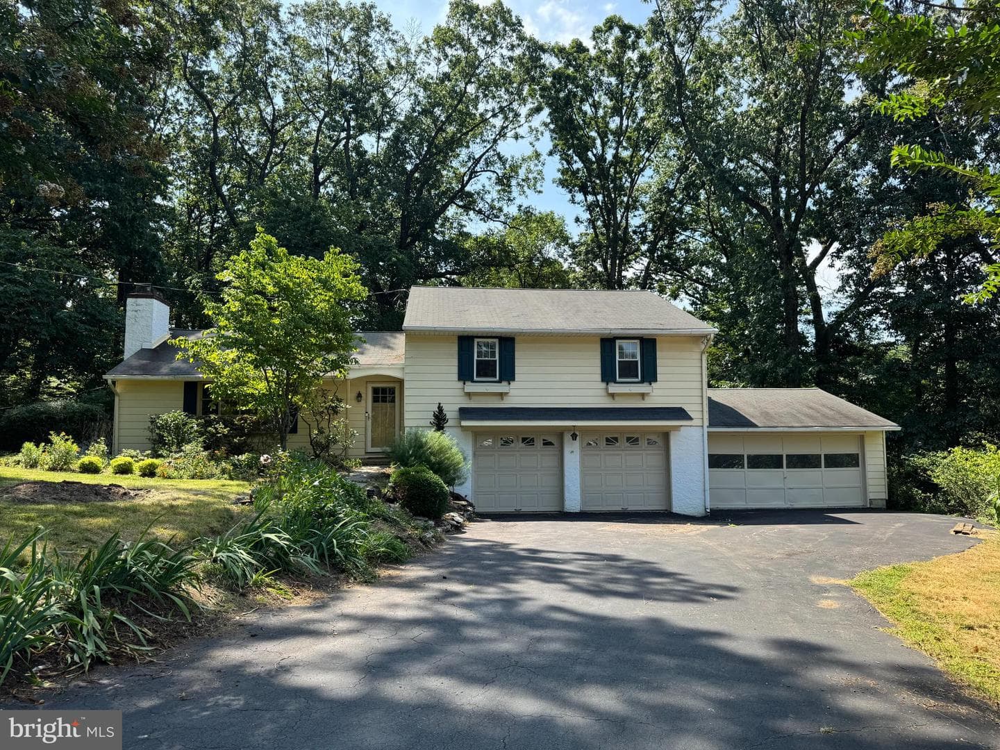 325 Greene Road photo 2
