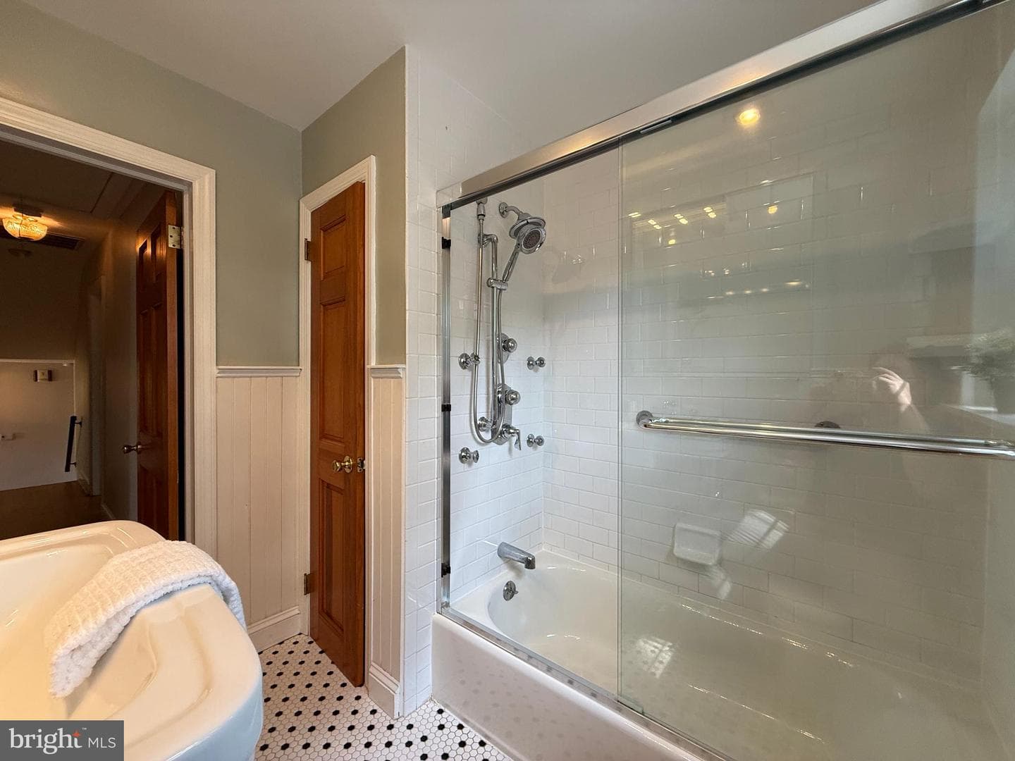325 Greene Road photo 41