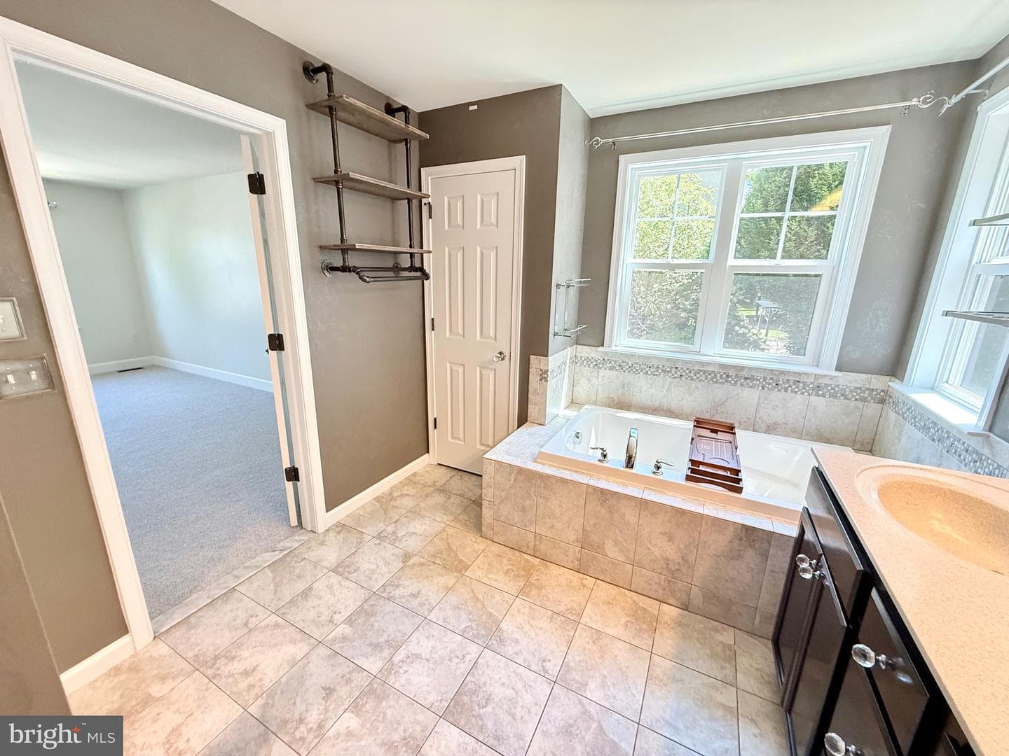 3144 Silbury Hl Hill photo 24