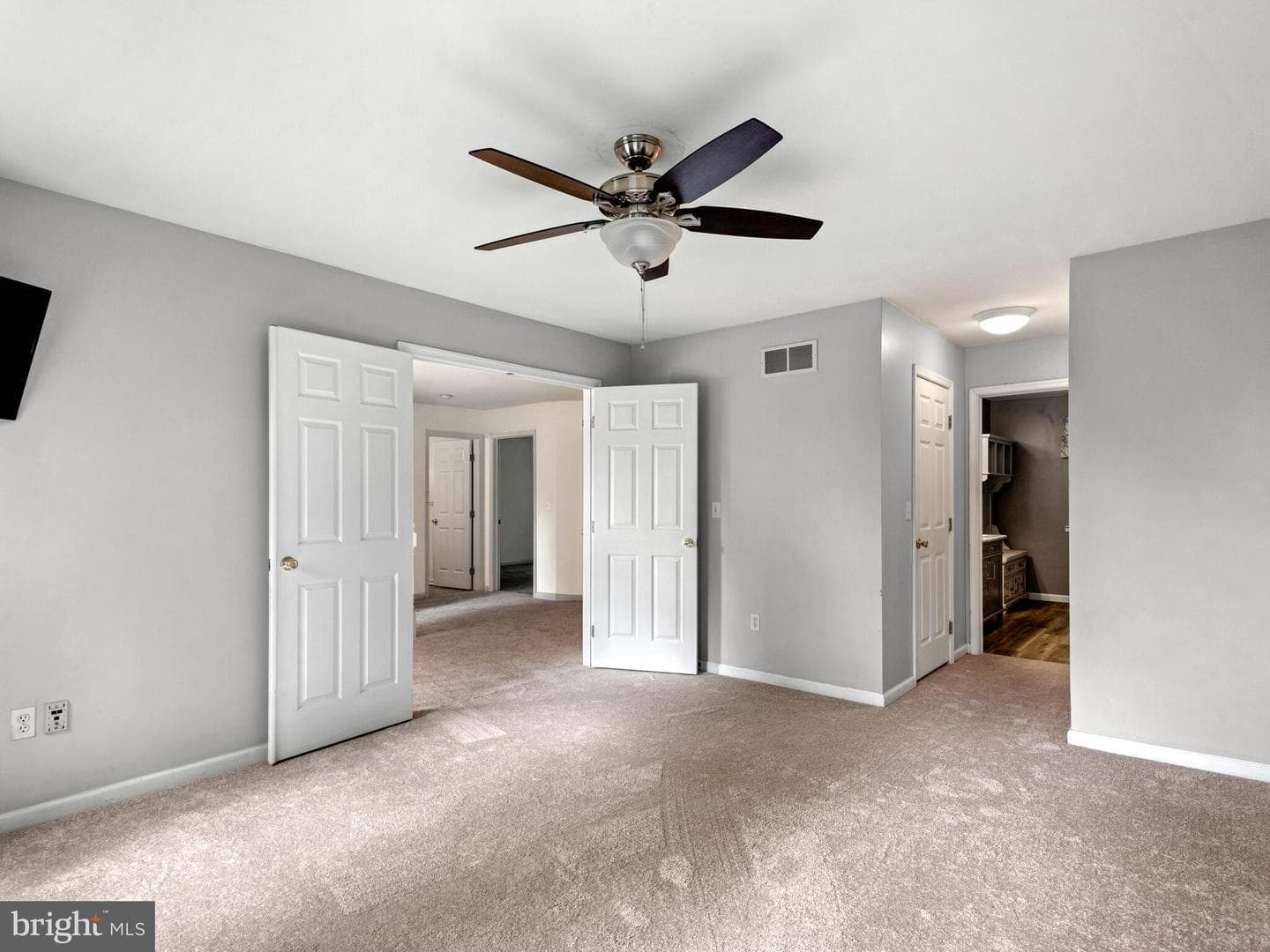 120 Acorn Way photo 26