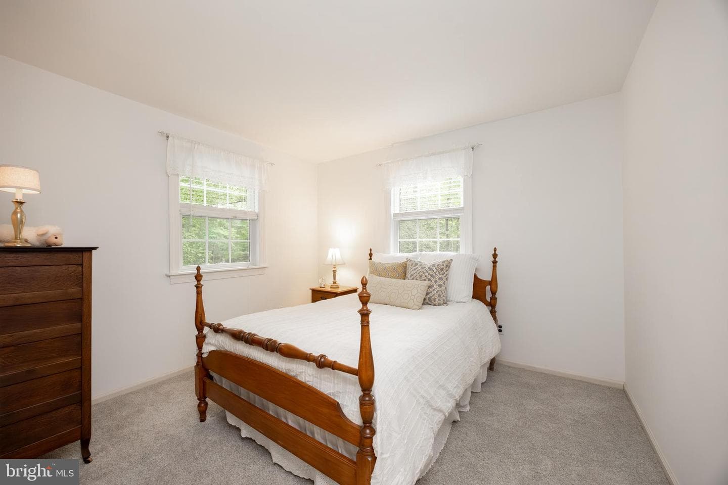411 Rennard Drive photo 28