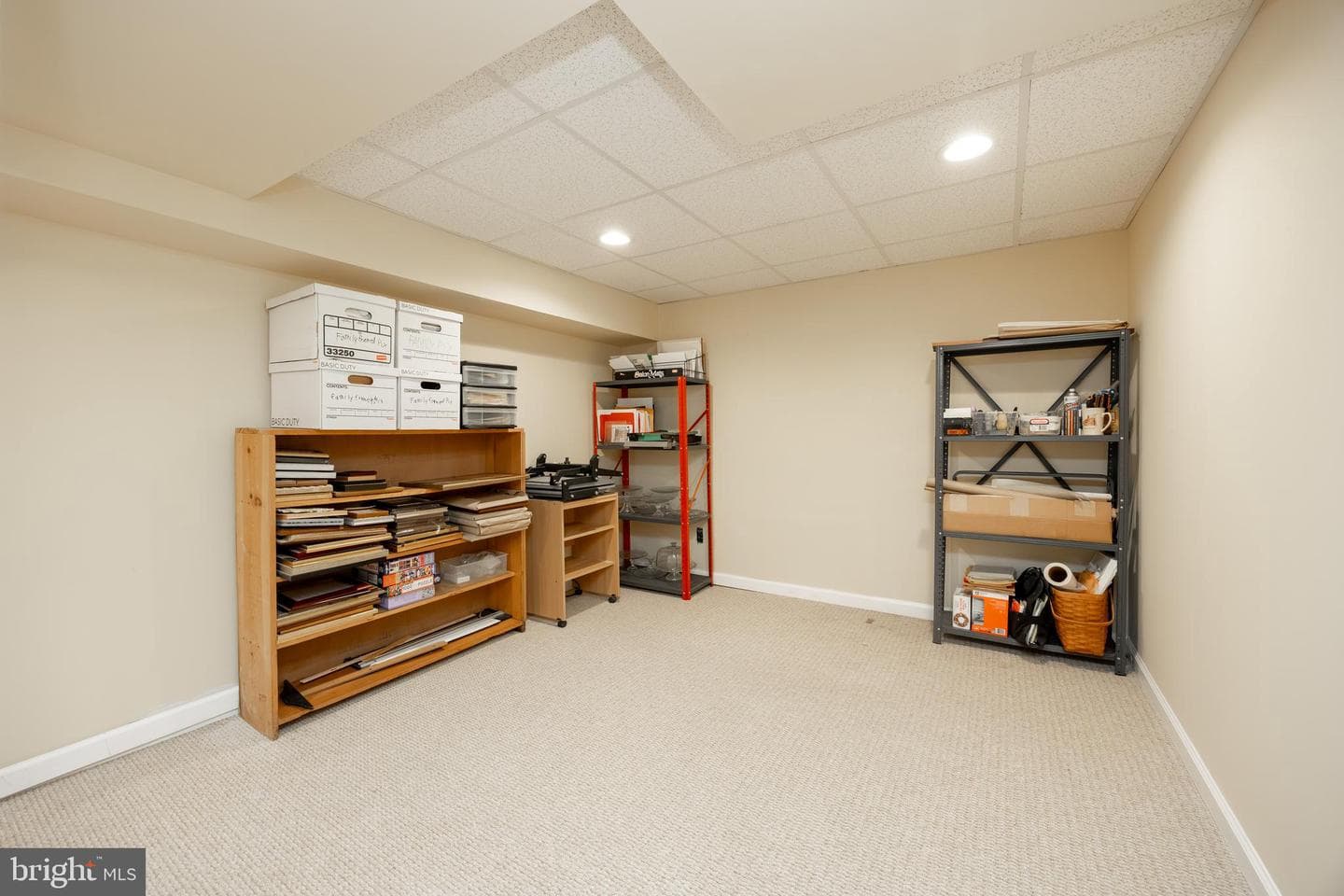 411 Rennard Drive photo 32
