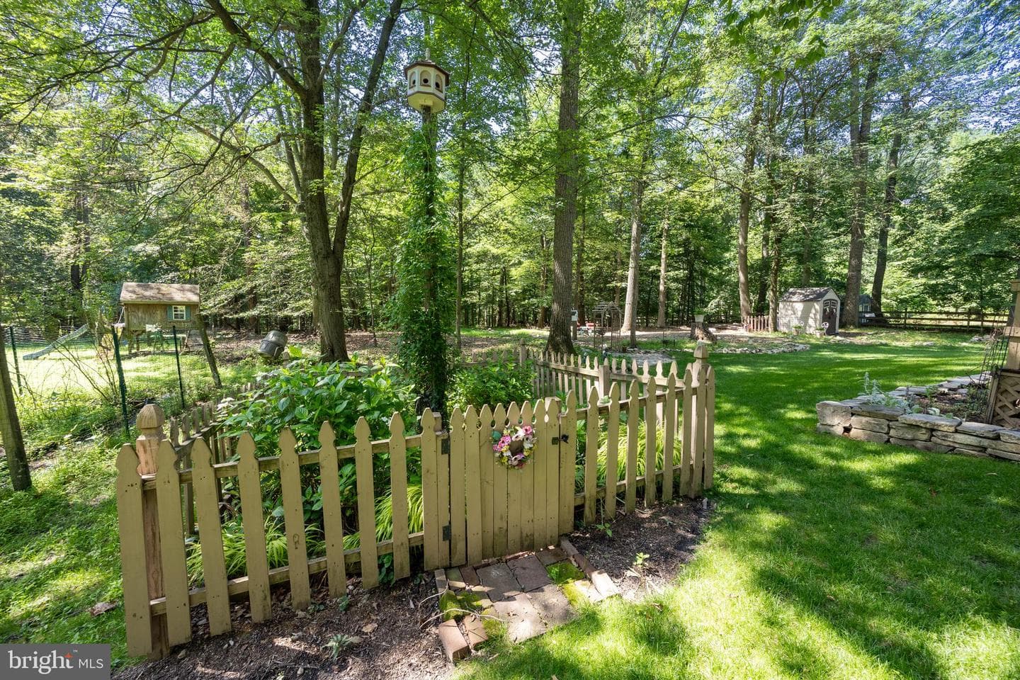 411 Rennard Drive photo 39