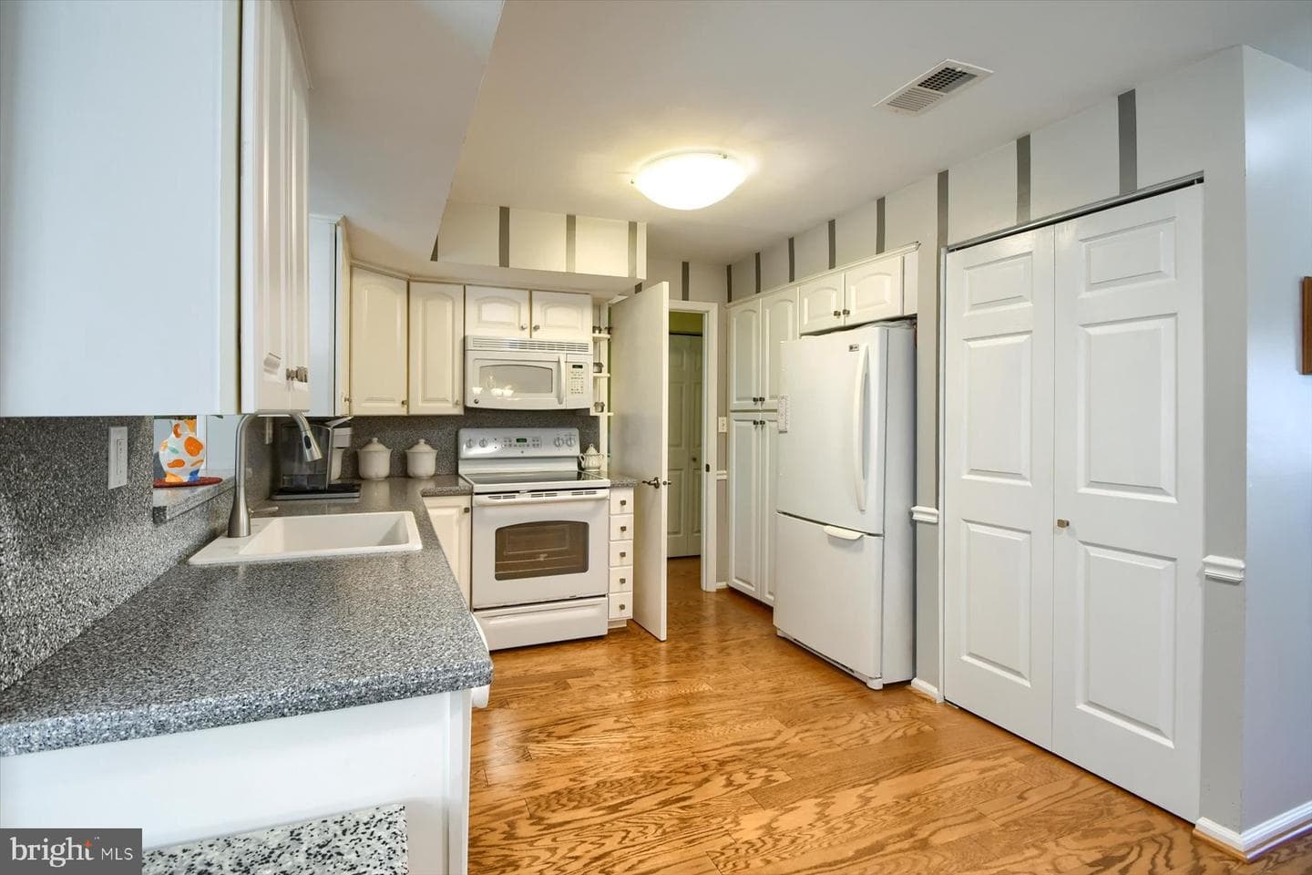 112 Aberdare Lane photo 12