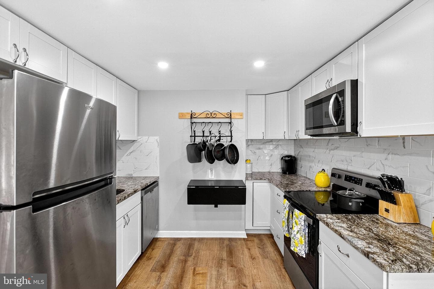150 Seltzer Avenue photo 16
